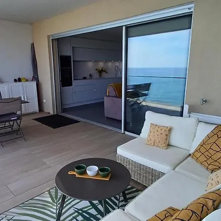 Nepita- Vue Mer- Piscine En De Standing- Clim-wifi * סארי סולנזארה