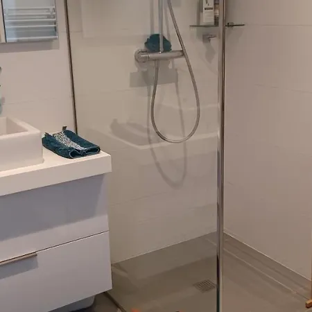 Nepita- Vue Mer- Piscine En De Standing- Clim-wifi