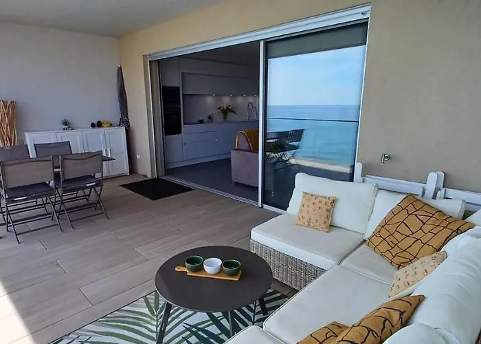 Nepita- Vue Mer- Piscine En De Standing- Clim-wifi * Sari-Solenzara